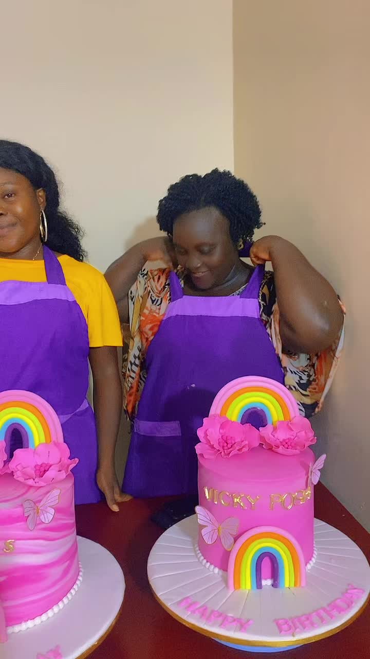 @Auntie Vickies Cakes
