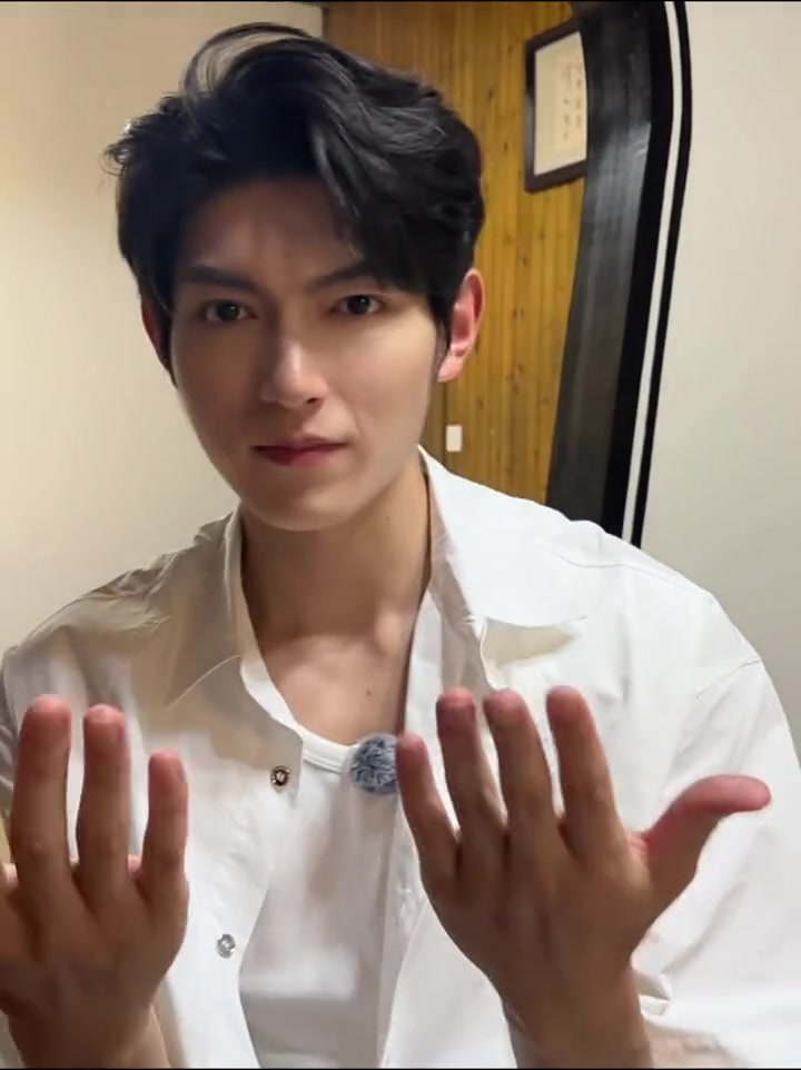 @樊治欣25