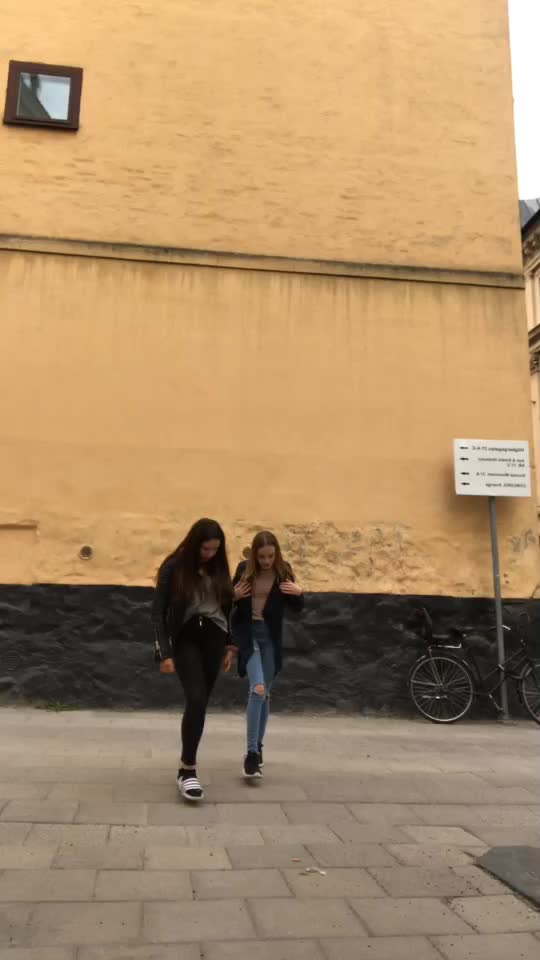 @Heta chicks häre