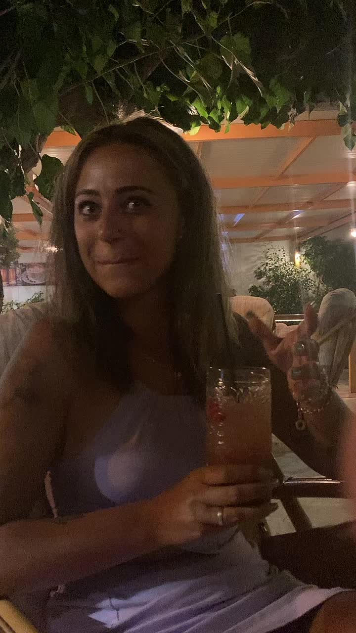 @Elisa