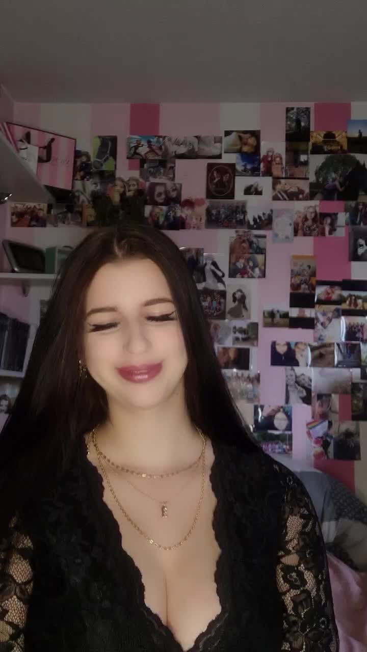 @julia👑