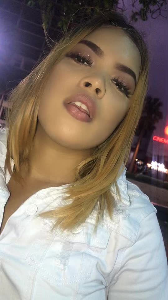 @Stephanie La Rubia💍