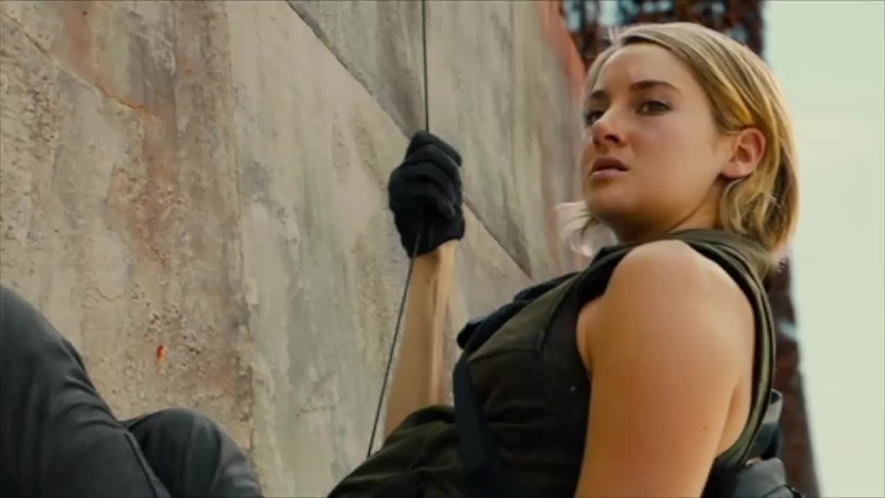 @~divergent🥵~
