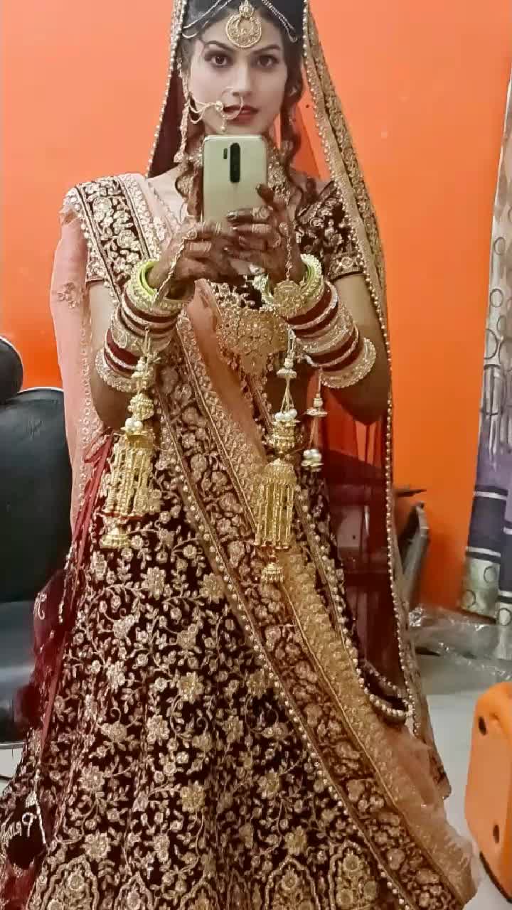 @jailovepriyanka