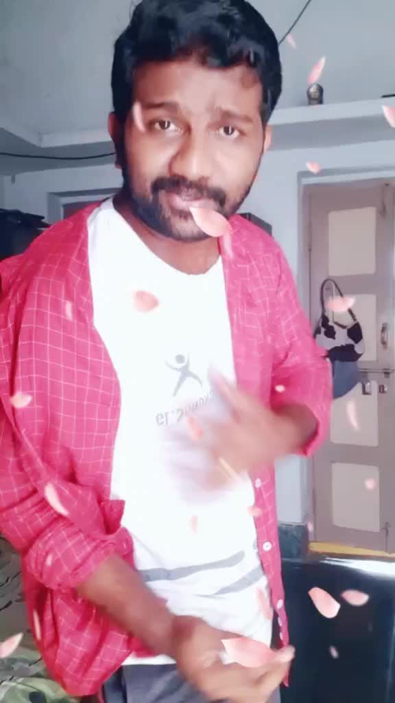 @హరి గోదావరి కుర్రాడు