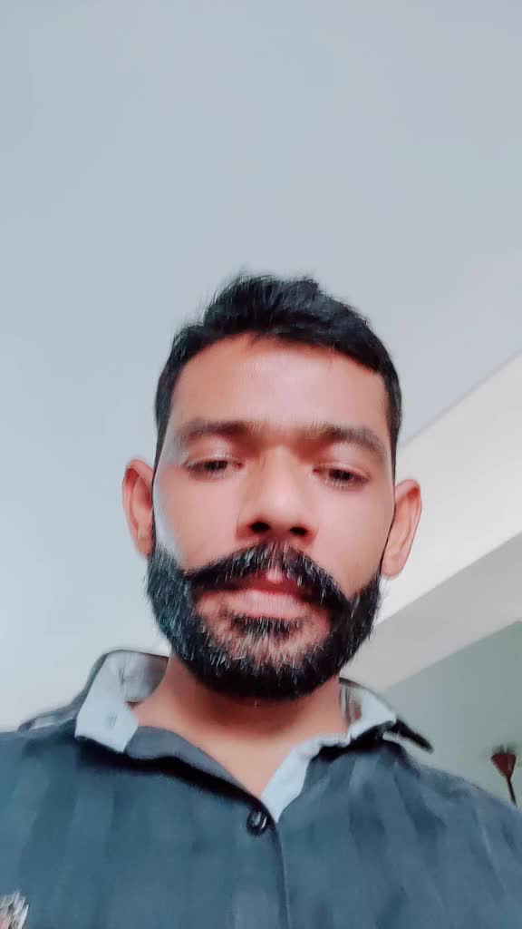 @हिन्दू कुंवर 🇮🇳