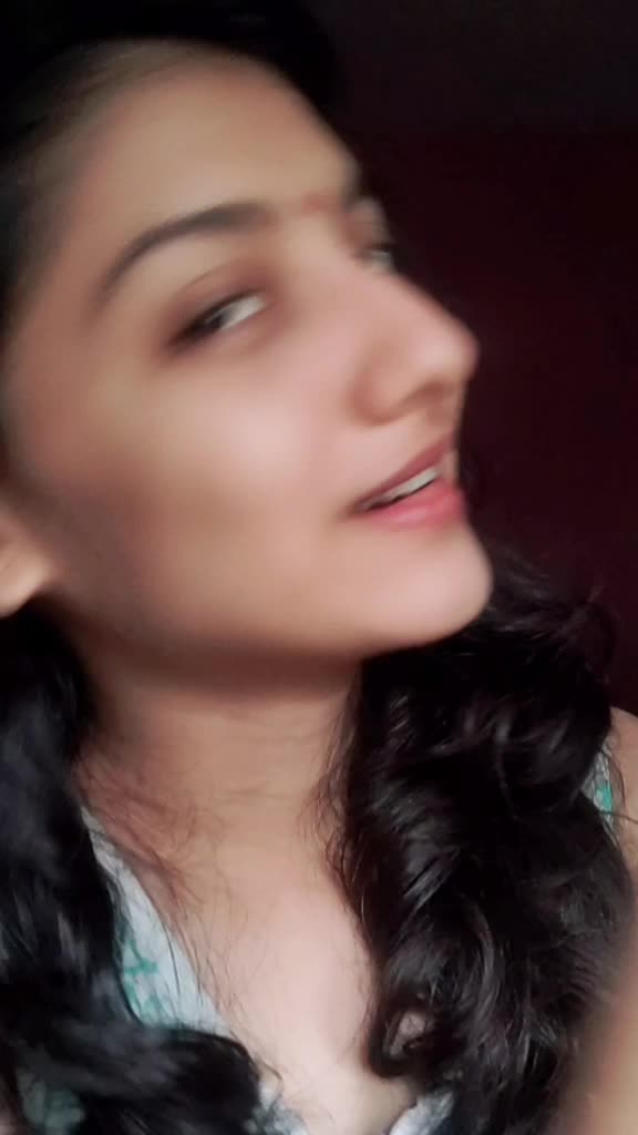 @👑Miss__komal🥀