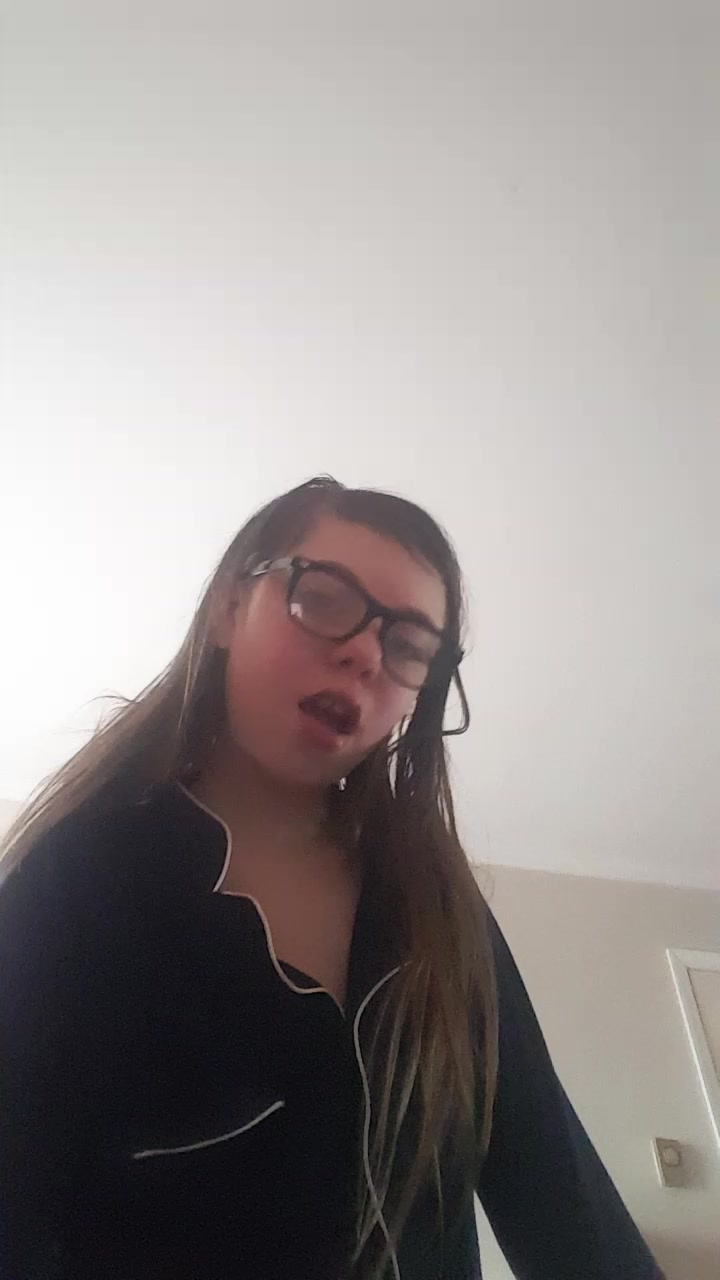 @Analove_playzz
