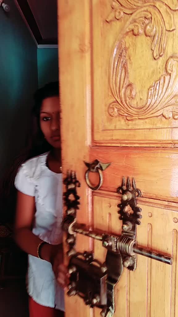 @Reshmi R