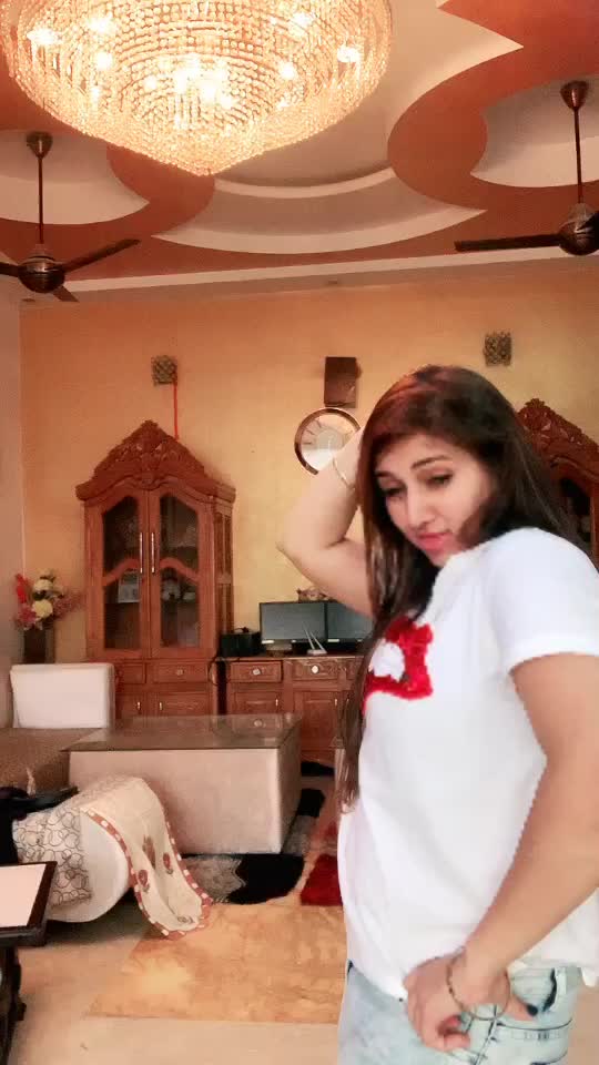 @👑priyaanka👑