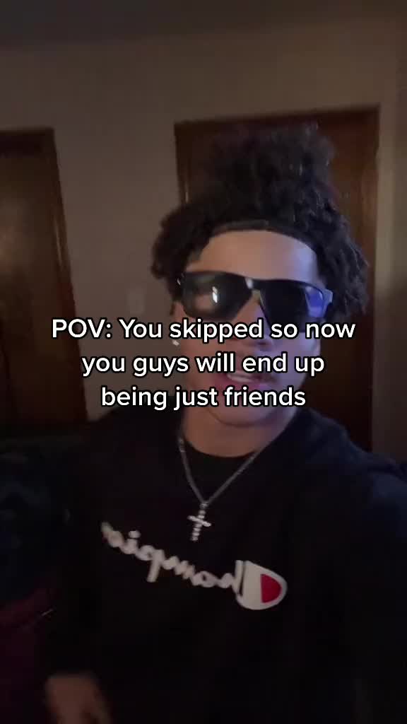 @︎.