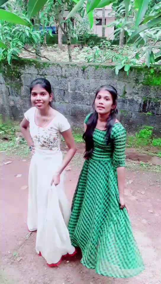 @Anjuz__Ranjuz