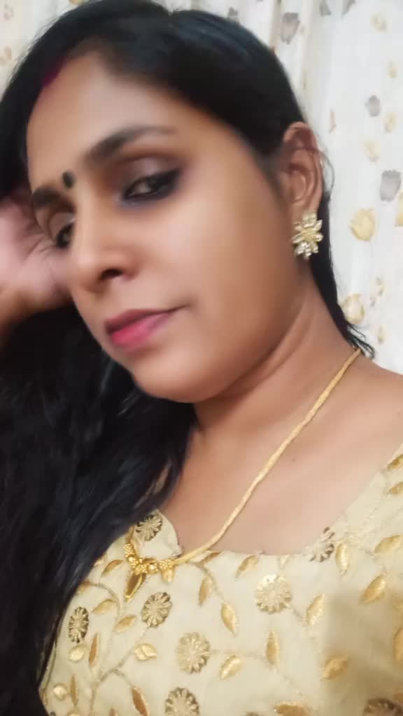 @Darshiii