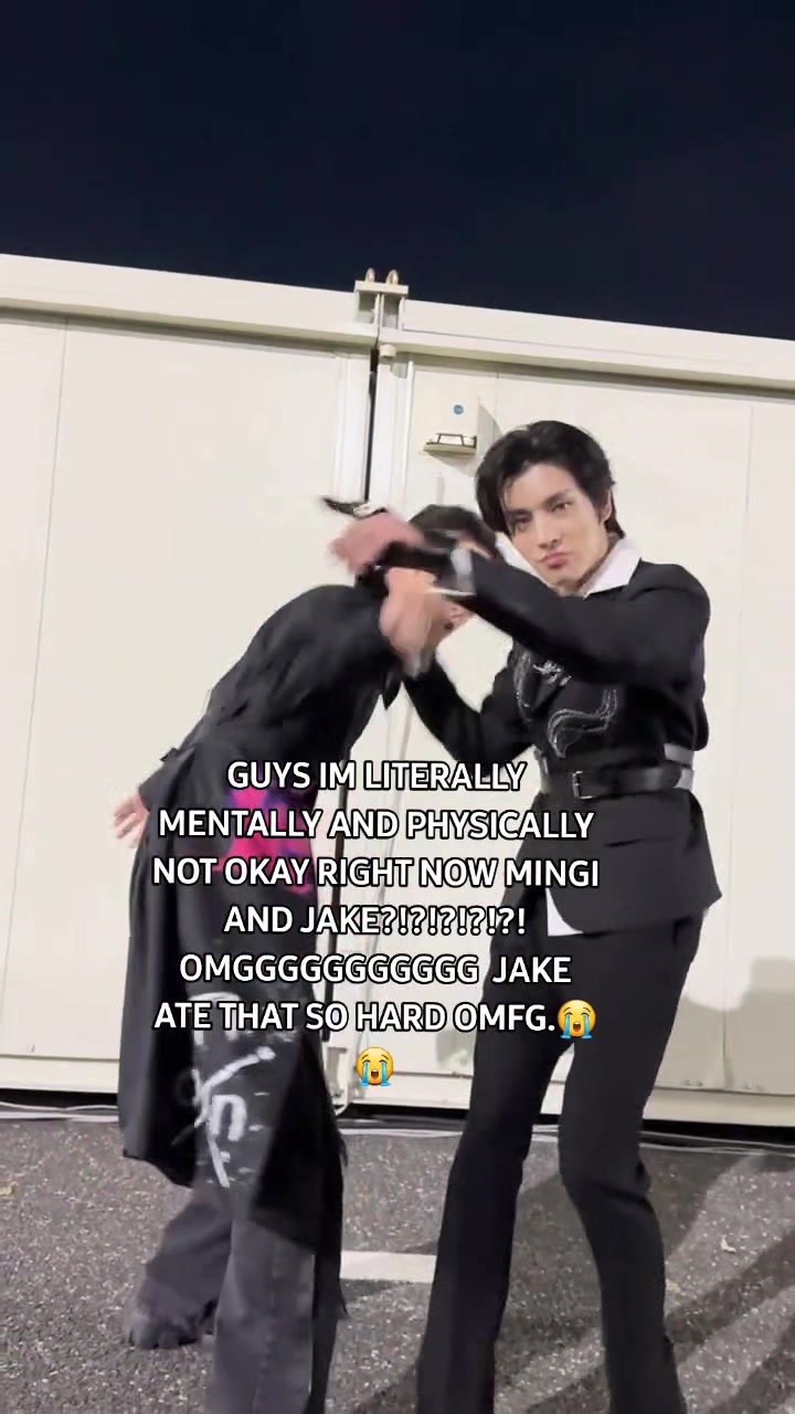 @★️