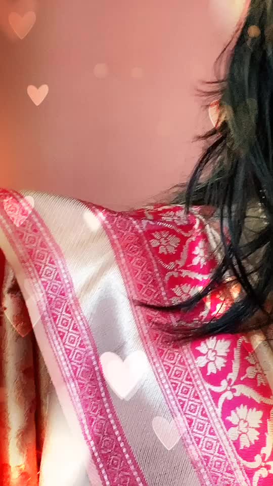 @Nia Sharma