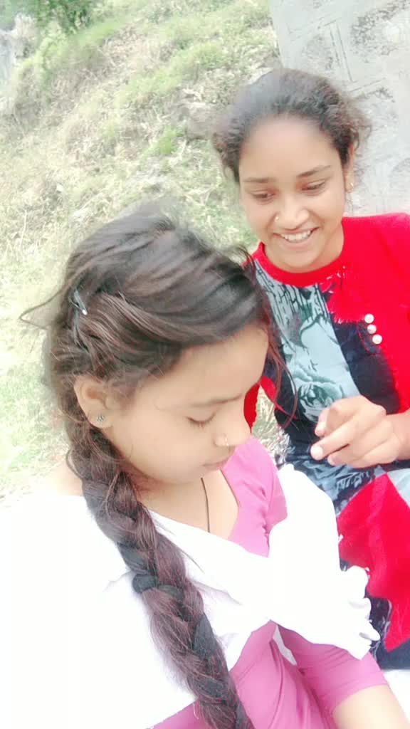 @Thakur Queen😎💯