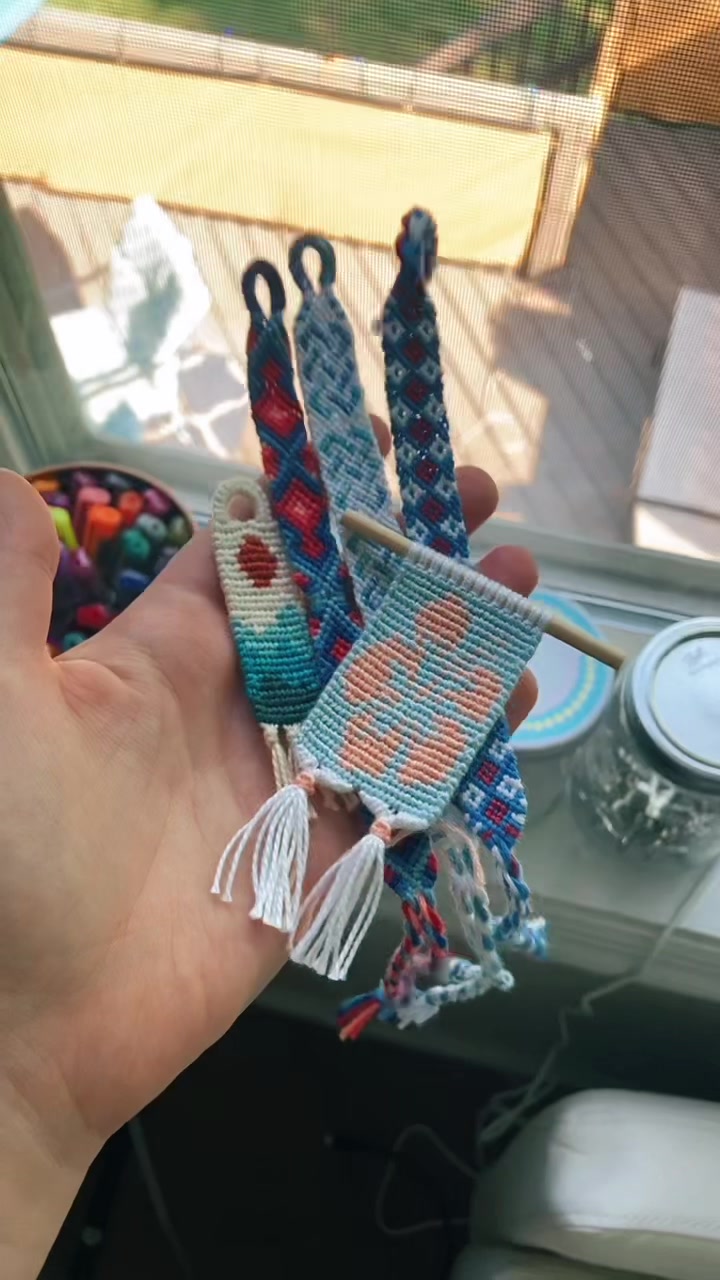 @Bracelets_by_Ro