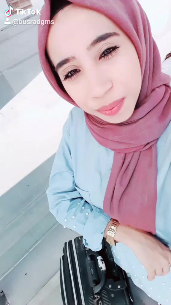 @b&uuml;şramira