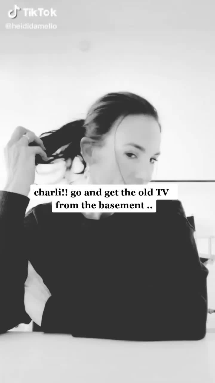 @charli noticed 0&times;