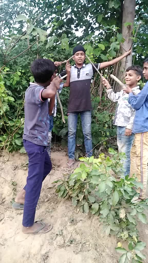 @Anas 898