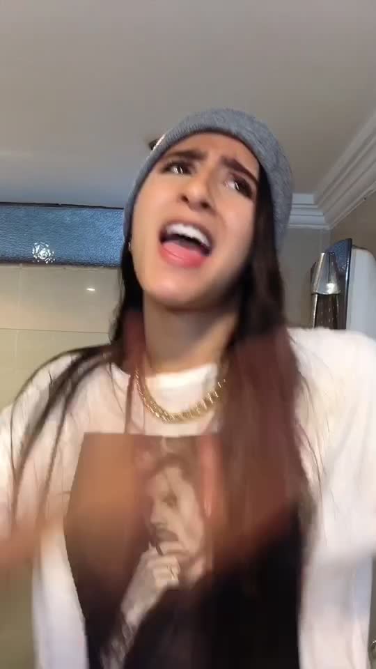 @VALERI LUJ&Aacute;N ⚡️