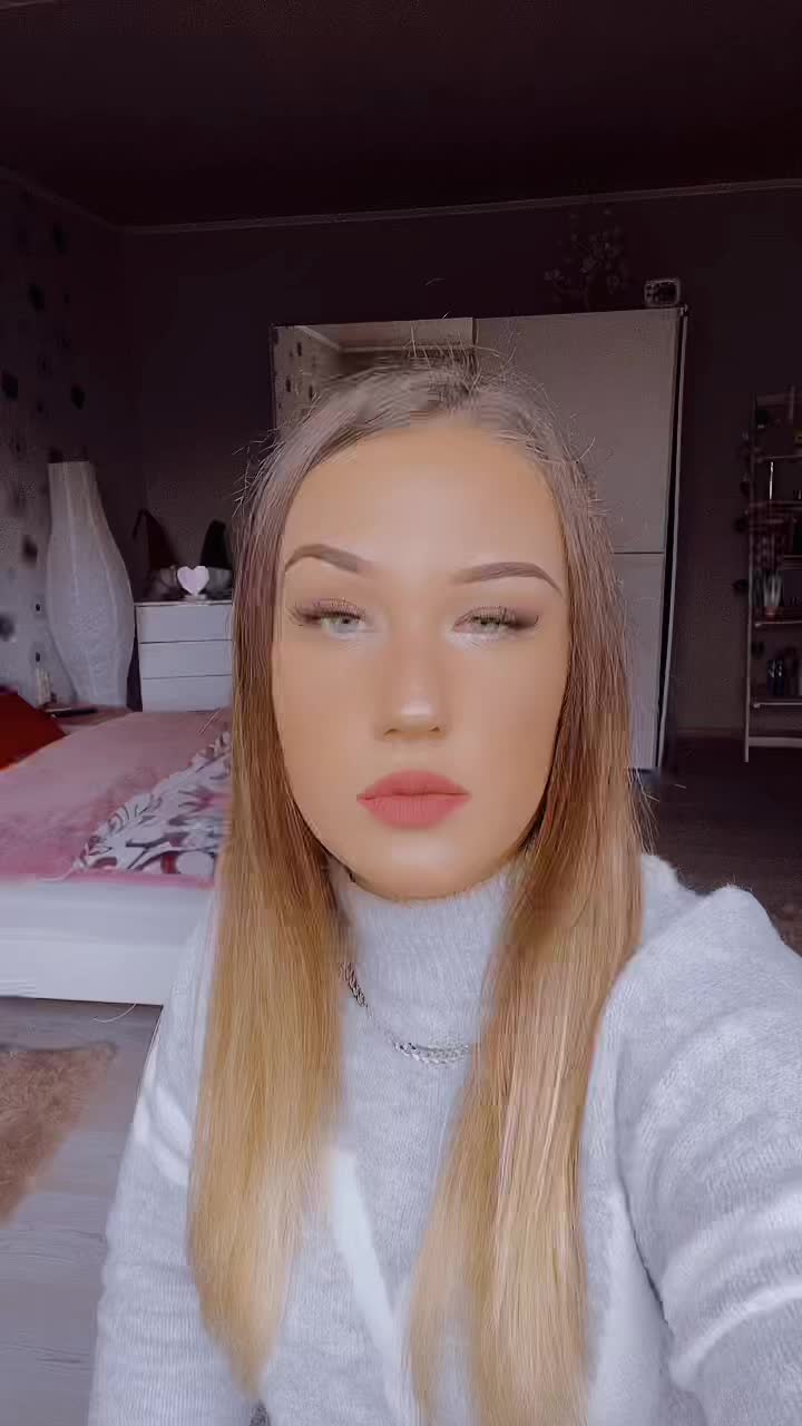 @Каролина.🖤