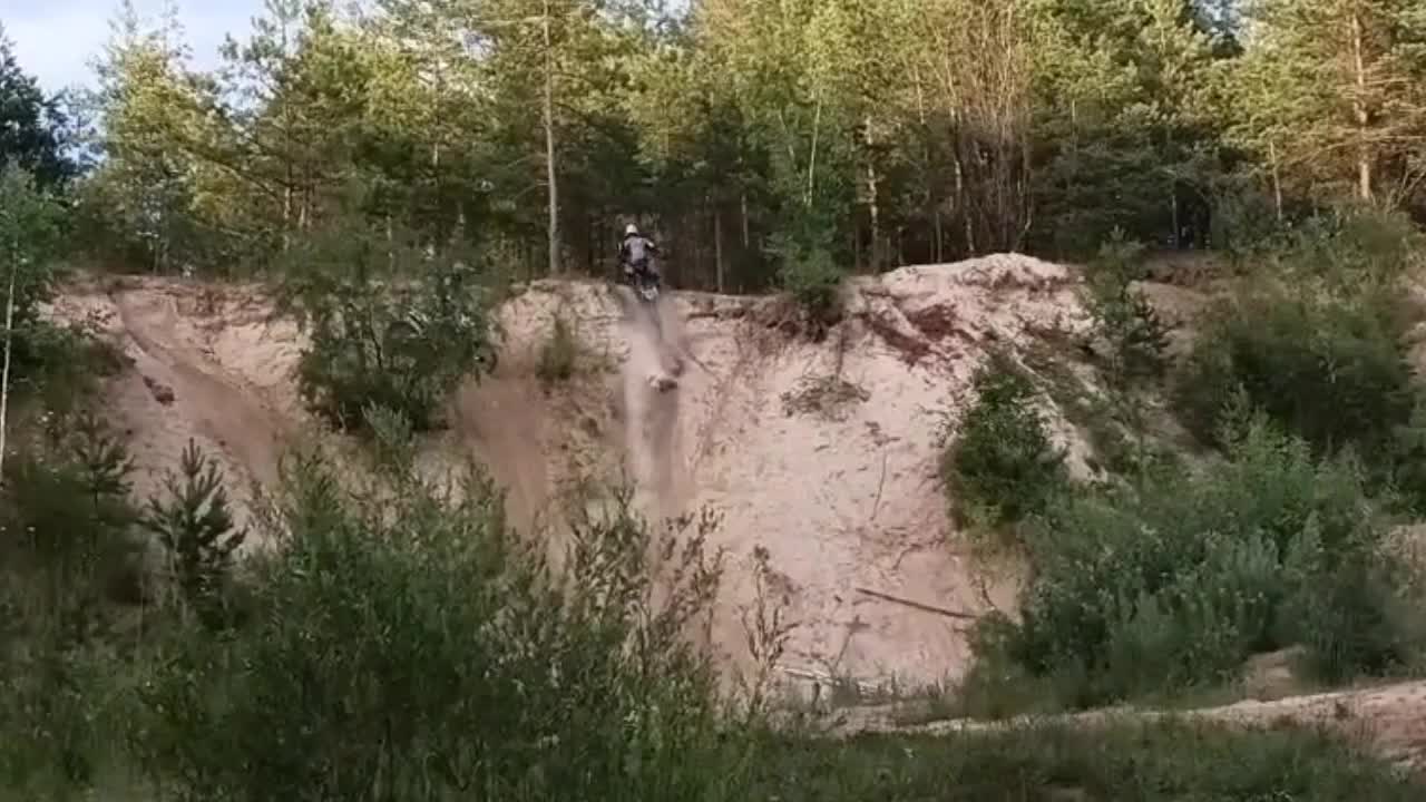 @motolaaandik