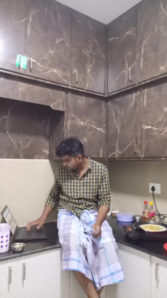 @Shanavwaas