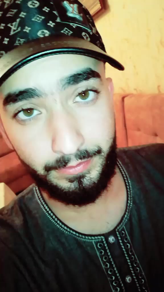 @Bï_Chö
