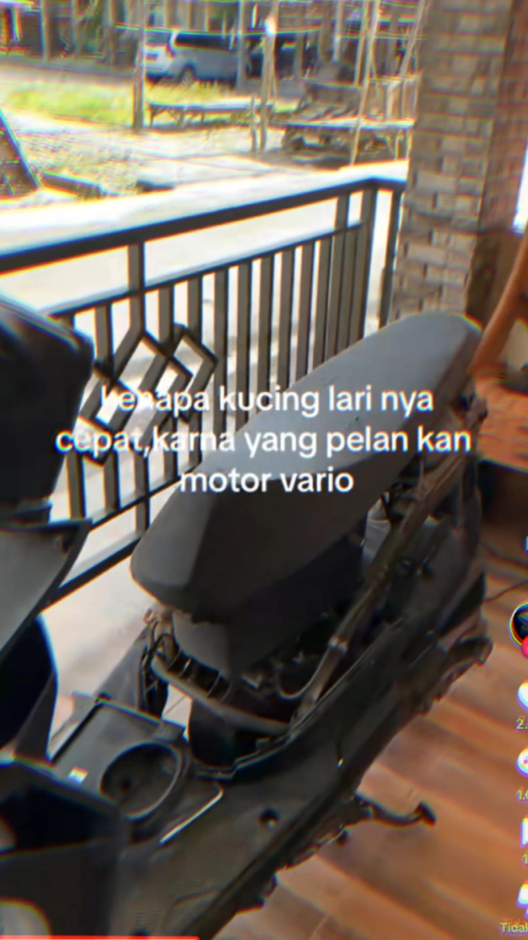 @Devar Trauma Kenal Wanita.