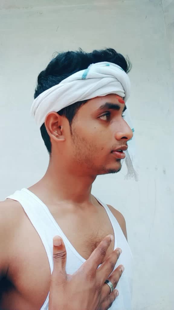 @Vishnujithuz