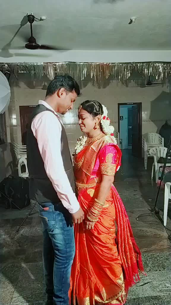 @sanகீ