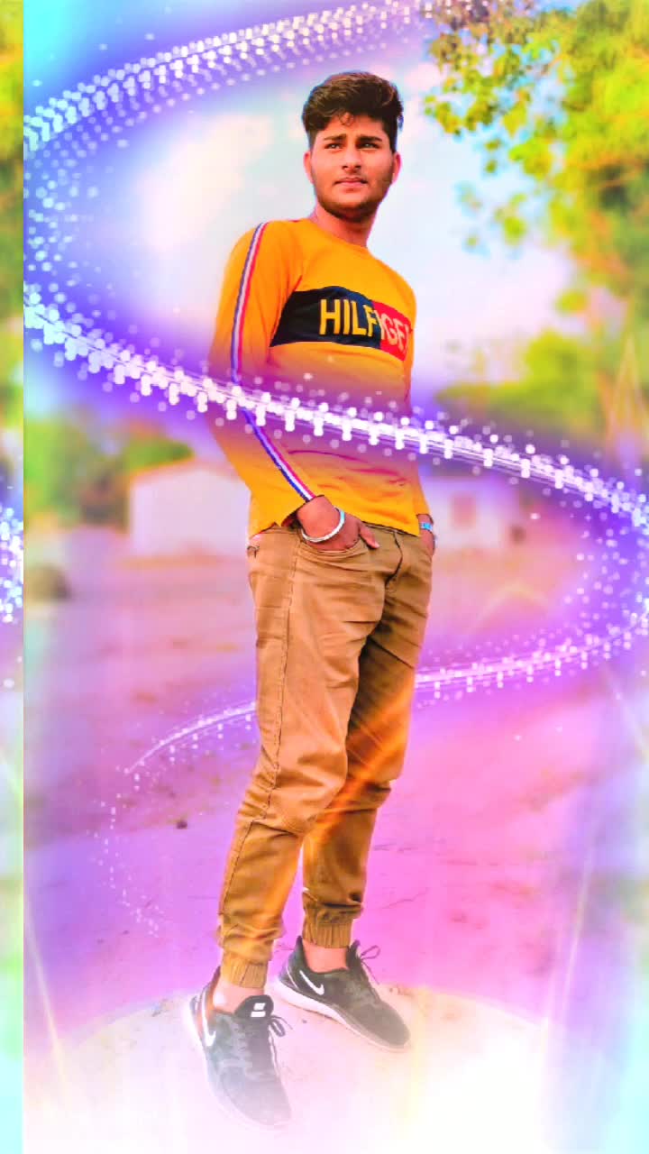 @A S H U   M E E N A
