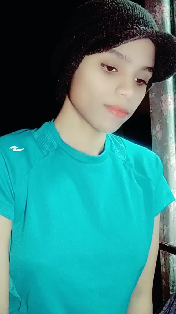 @&hearts;HeArT QuEeN👑 Nik👸