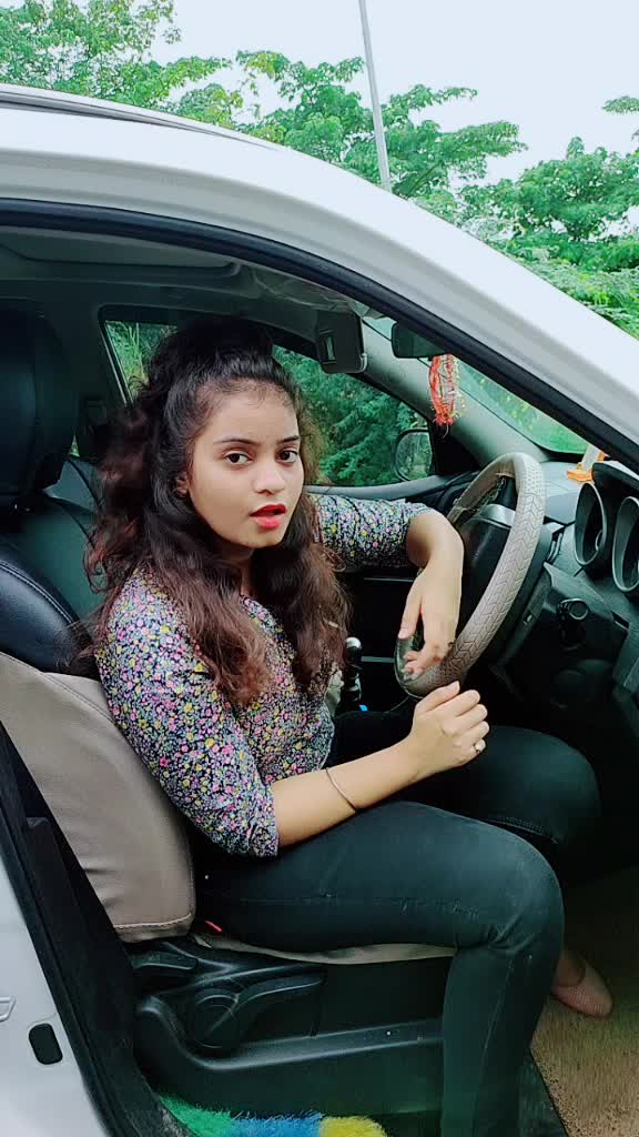 @♥️Shreya Tripathi♥️