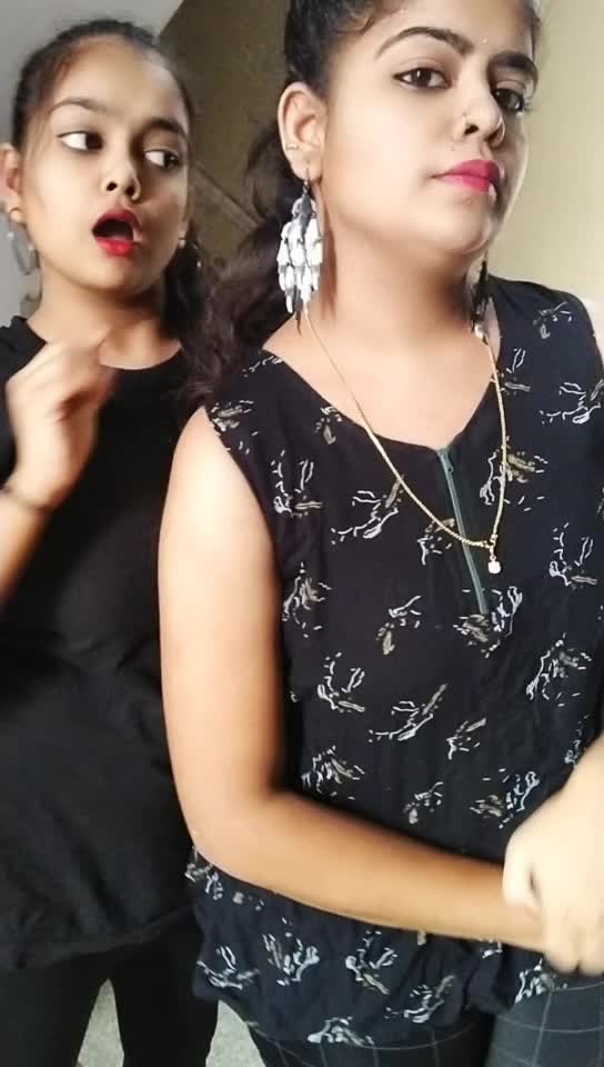 @👑 🖤NIHARIKA🖤 👑