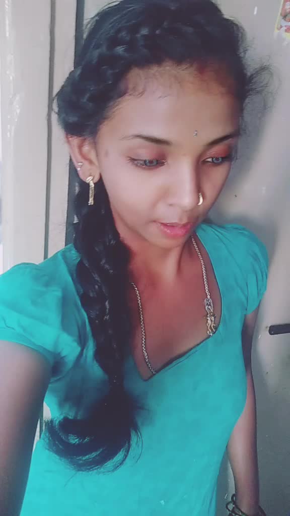 @santhoshi chinni 😍