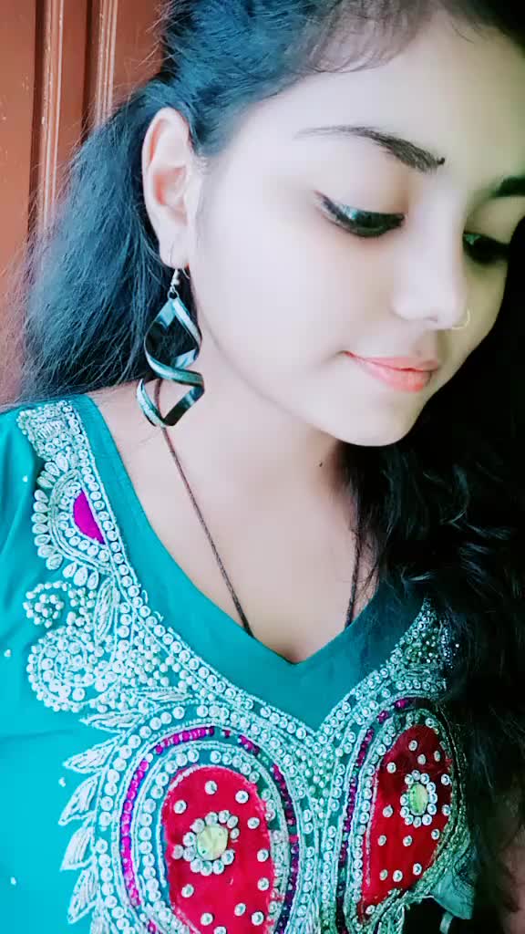 @👰Kavya unique 👰