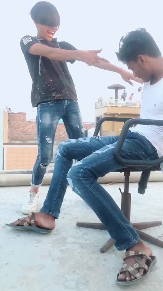 @Ak Aahil Qureshi ⚡️