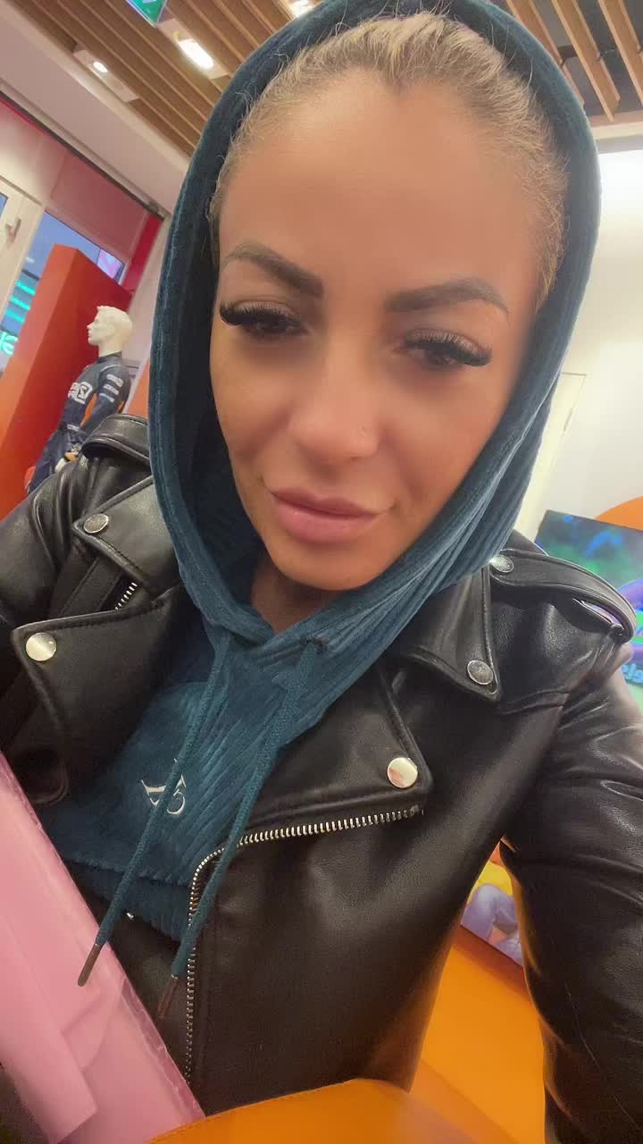 @Priv3e