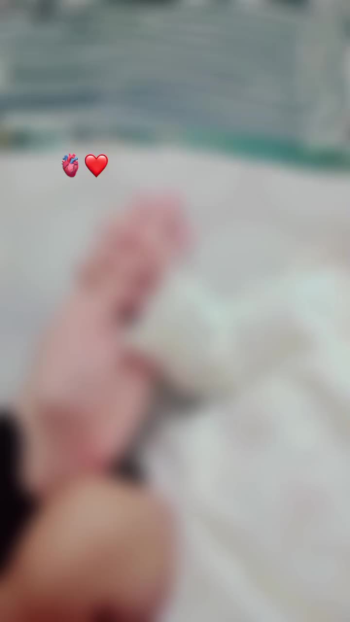 @Azka 💖