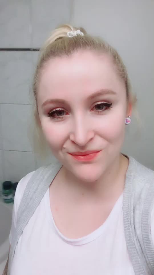 @lilyguggenbuehl