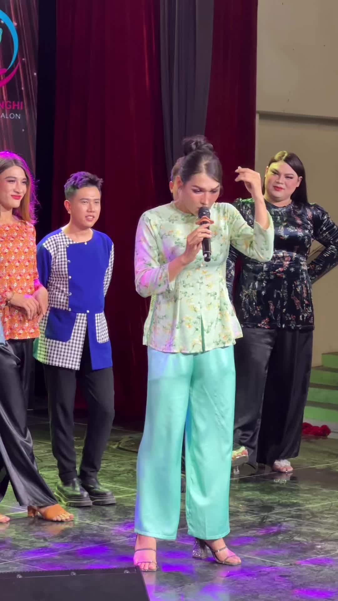 @Phi Thanh V&acirc;n Lậu