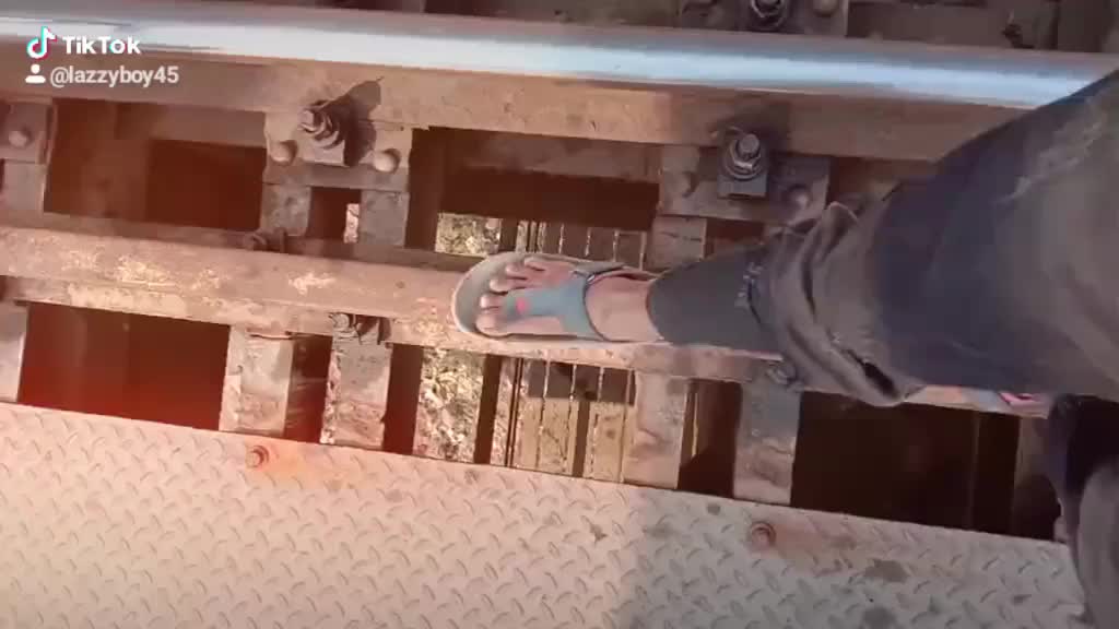 @lazzyboy 45