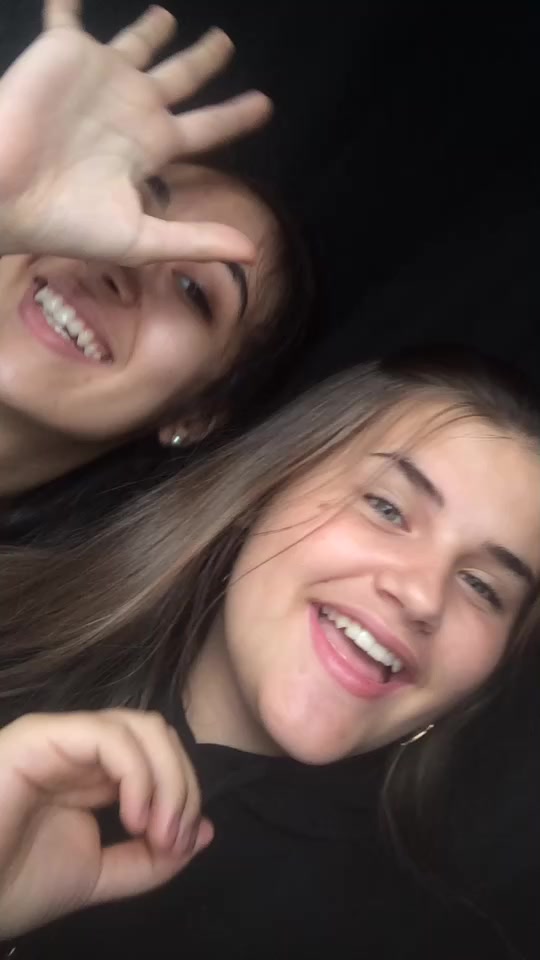 @LAURA 🌻