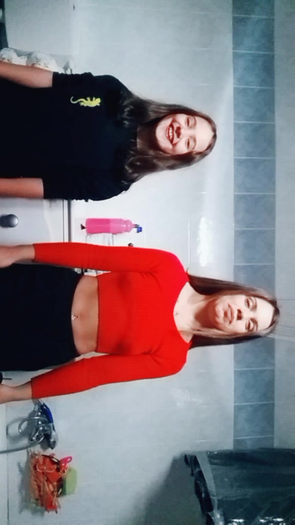@nicole caruana