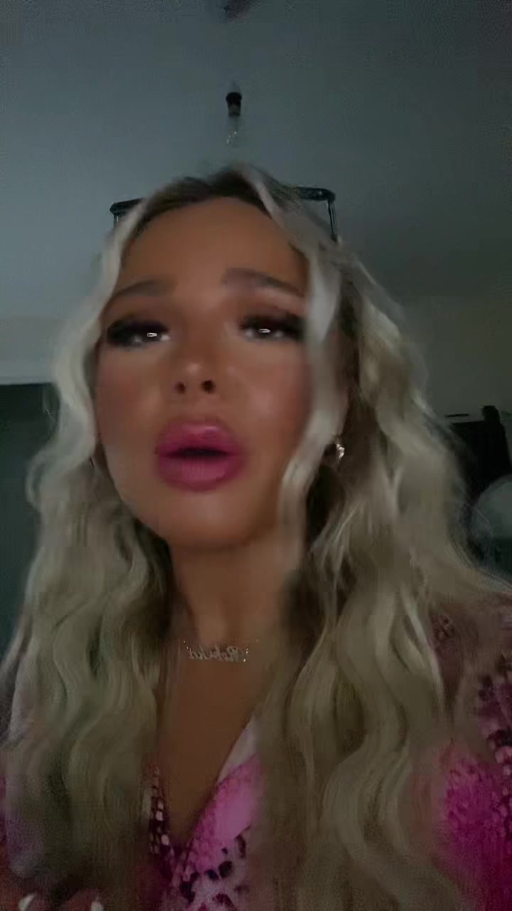 @Rebeka🤎