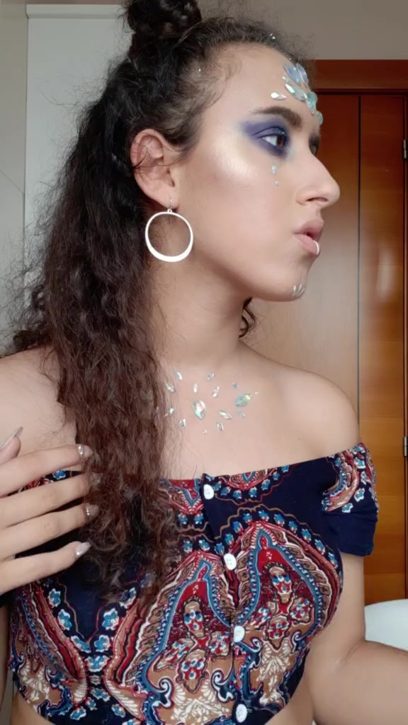 @Ainhi
