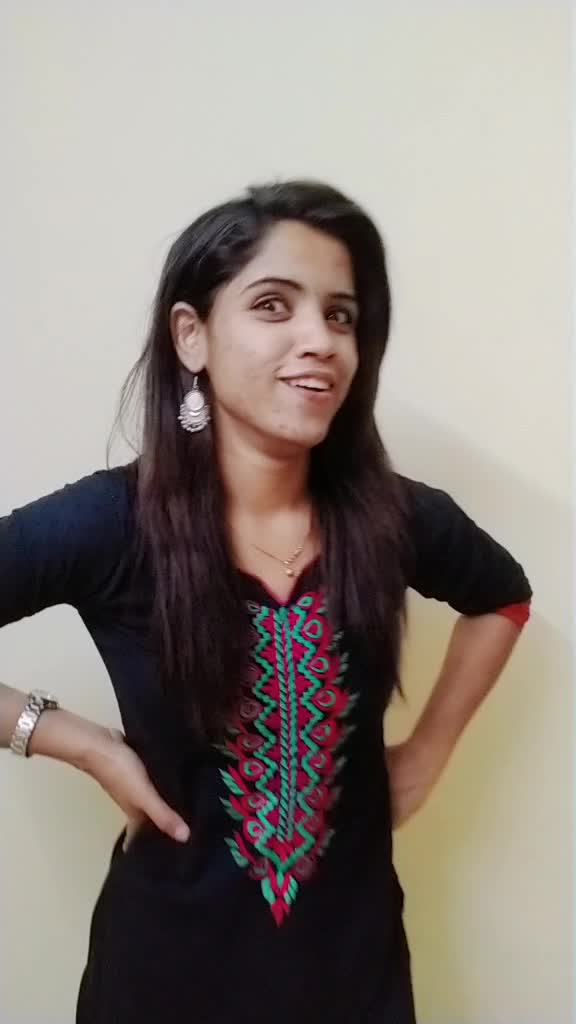 @👑🖤 Smile Queen🖤👑