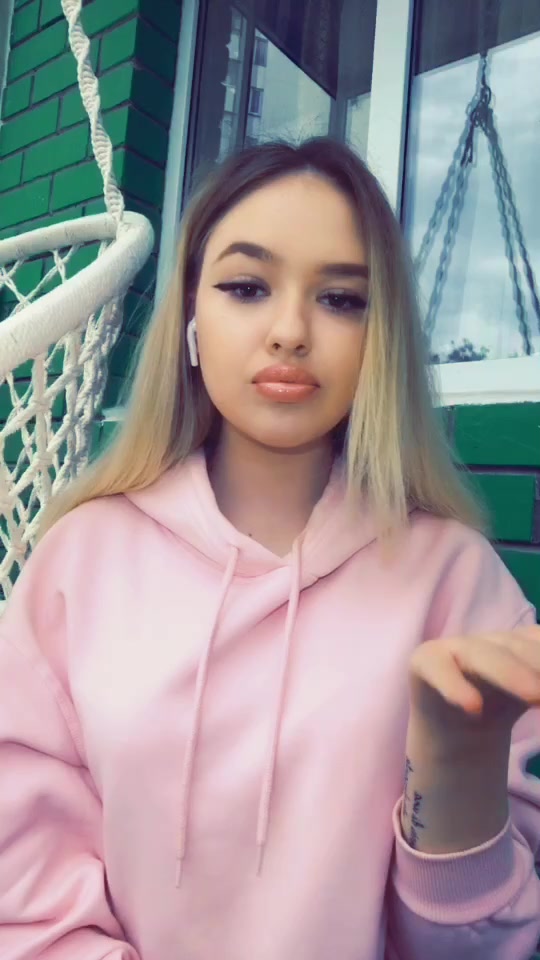 @Sofia